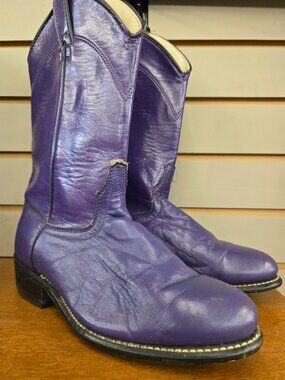 Laredo size 6.5M Ladies Purple cowboy cowgirl boots vintage